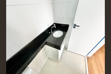 Apartamento à venda com 56m², 2 quartos e 1 vaga Apartamento à venda com 56m², 2 quartos e 1 vagaBanheiro da Suíte