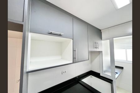 Apartamento à venda com 56m², 2 quartos e 1 vaga Apartamento à venda com 56m², 2 quartos e 1 vagaCozinha