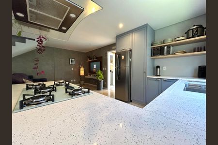 Casa para alugar com 127m², 3 quartos e 2 vagasCozinha 