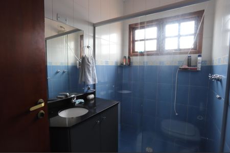 Casa para alugar com 300m², 2 quartos e 6 vagasBanheiro