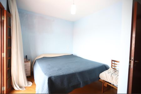 Casa para alugar com 300m², 2 quartos e 6 vagasSuite