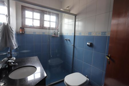 Casa para alugar com 300m², 2 quartos e 6 vagasBanheiro