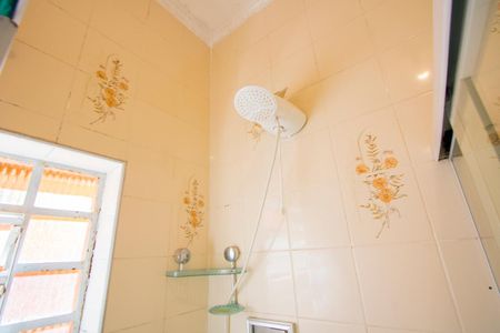 Casa à venda com 250m², 3 quartos e 4 vagas Casa à venda com 250m², 3 quartos e 4 vagasBanheiro social