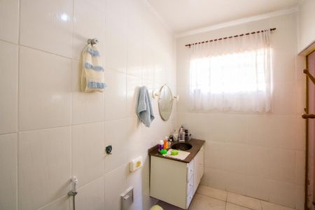 Casa à venda com 250m², 3 quartos e 4 vagas Casa à venda com 250m², 3 quartos e 4 vagasBanheiro do quarto 1