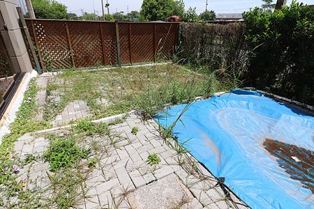 Apartamento à venda com 76m², 2 quartos e 1 vagaQuintal - Piscina 