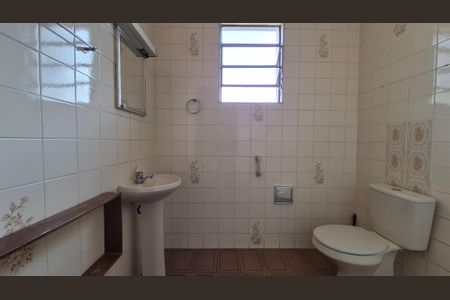 Casa para alugar com 160m², 3 quartos e 1 vagaBanheiro