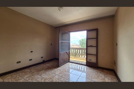 Quarto de casa para alugar com 3 quartos, 160m² em Jardim Santo Antônio, Santo André