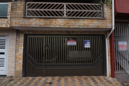 Casa à venda com 253m², 3 quartos e 2 vagasFachada 