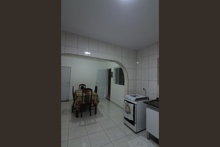 Casa à venda com 253m², 3 quartos e 2 vagasCozinha 2