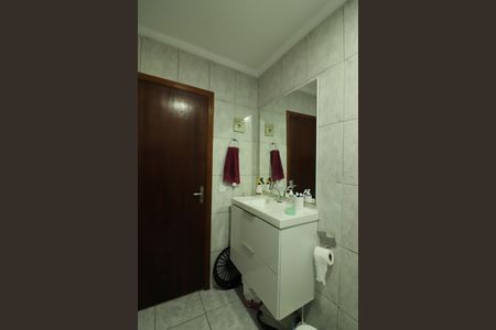 Casa à venda com 253m², 3 quartos e 2 vagasBanheiro Social