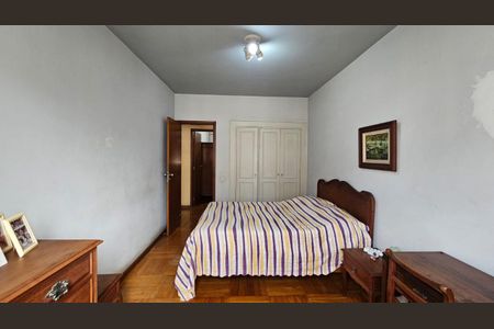 Apartamento à venda com 115m², 3 quartos e 1 vagaFoto 01