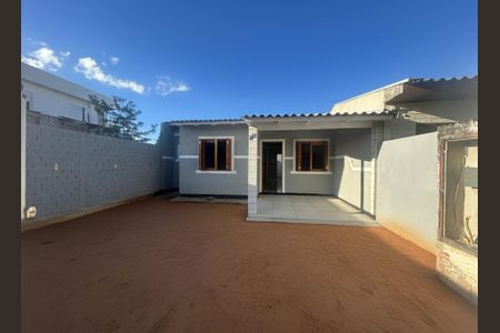 Casa à venda com 80m², 3 quartos e 2 vagasÁrea externa