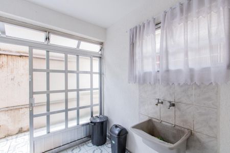 Casa para alugar com 260m², 4 quartos e 5 vagasÁrea de Serviço