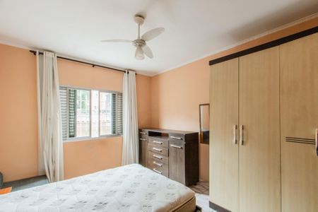 Casa para alugar com 260m², 4 quartos e 5 vagasSuite