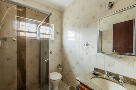 Casa para alugar com 260m², 4 quartos e 5 vagasBanheiro