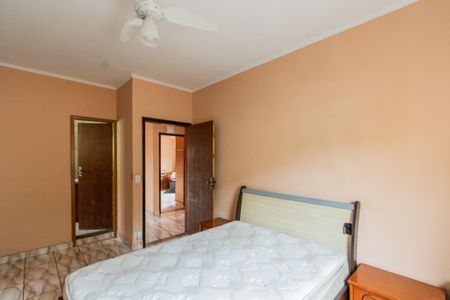 Casa para alugar com 260m², 4 quartos e 5 vagasSuite