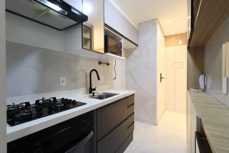 Cozinha  de apartamento à venda com 2 quartos, 42m² em Barra Funda, São Paulo