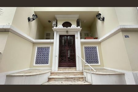 Apartamento à venda com 119m², 3 quartos e 1 vagaFachada