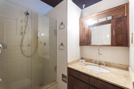 Apartamento à venda com 119m², 3 quartos e 1 vagaBanheiro