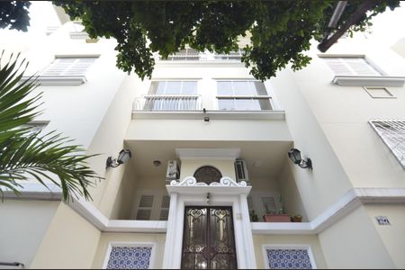 Apartamento à venda com 119m², 3 quartos e 1 vagaFachada