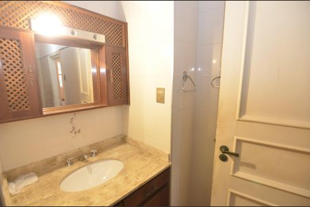 Apartamento à venda com 119m², 3 quartos e 1 vagaBanheiro Social