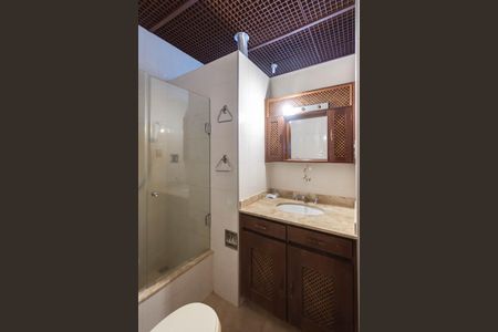 Apartamento à venda com 119m², 3 quartos e 1 vagaBanheiro