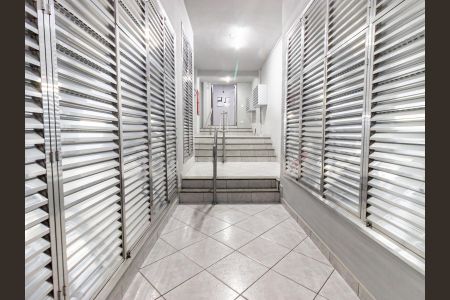 Apartamento à venda com 57m², 2 quartos e sem vagaÁrea comum