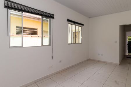 Casa para alugar com 100m², 2 quartos e sem vaga Casa para alugar com 100m², 2 quartos e sem vagaSala