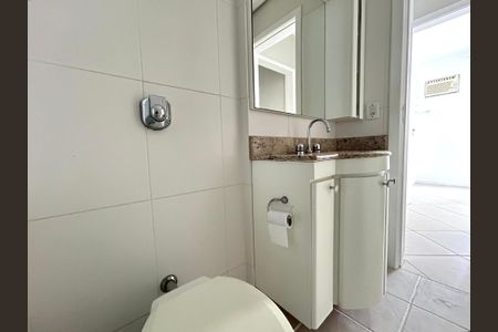 Apartamento para alugar com 74m², 2 quartos e 1 vagaBanheiro social