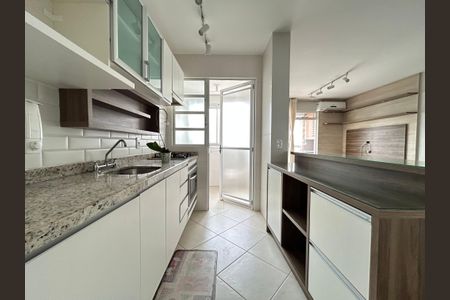 Apartamento para alugar com 74m², 2 quartos e 1 vagaCozinha