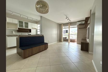 Sala de apartamento para alugar com 2 quartos, 74m² em Itacorubi, Florianópolis