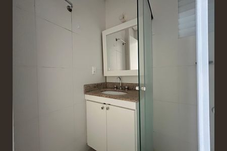 Apartamento para alugar com 74m², 2 quartos e 1 vagaBanheiro suíte