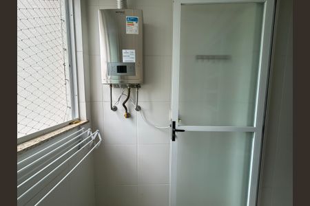 Apartamento para alugar com 74m², 2 quartos e 1 vagaÁrea de Serviço