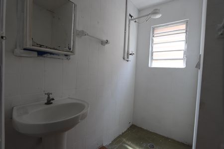 Casa para alugar com 150m², 3 quartos e 2 vagasBanheiro