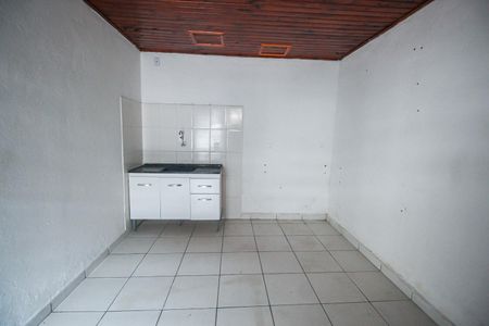 Sala e Cozinha de casa para alugar com 1 quarto, 30m² em Jardim Bom Refugio, Taboão da Serra