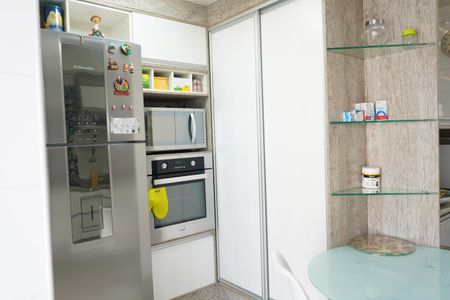 Apartamento à venda com 152m², 3 quartos e 3 vagasCozinha