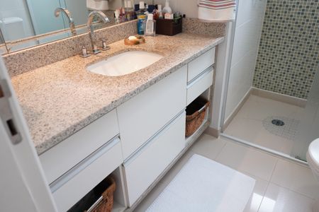 Apartamento à venda com 152m², 3 quartos e 3 vagasBanheiro da Suíte 1