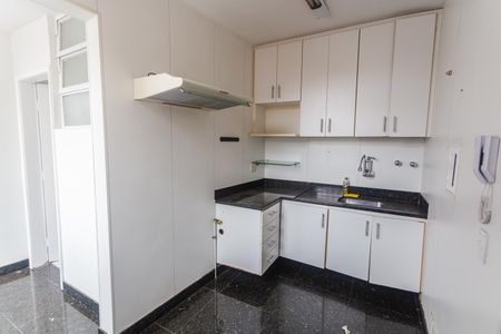 Apartamento para alugar com 120m², 3 quartos e 2 vagas Apartamento para alugar com 120m², 3 quartos e 2 vagasCozinha