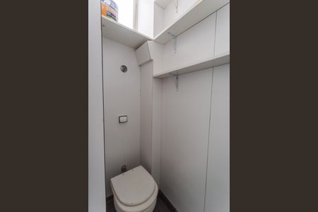 Apartamento para alugar com 120m², 3 quartos e 2 vagas Apartamento para alugar com 120m², 3 quartos e 2 vagasBanheiro de serviço