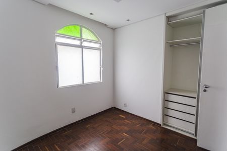 Apartamento para alugar com 120m², 3 quartos e 2 vagas Apartamento para alugar com 120m², 3 quartos e 2 vagasQuarto 2