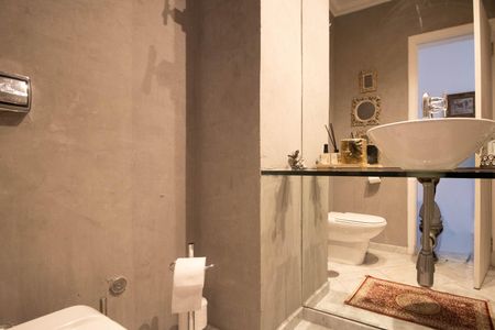 Apartamento à venda com 361m², 4 quartos e 4 vagasLavabo social 