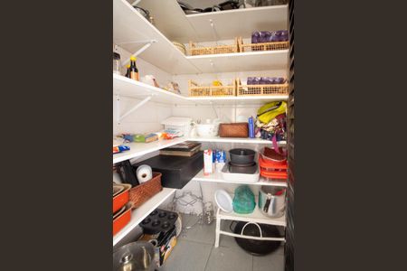 Apartamento à venda com 361m², 4 quartos e 4 vagasDespensa