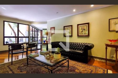 Apartamento à venda com 361m², 4 quartos e 4 vagasÁrea comum - Salão de festas