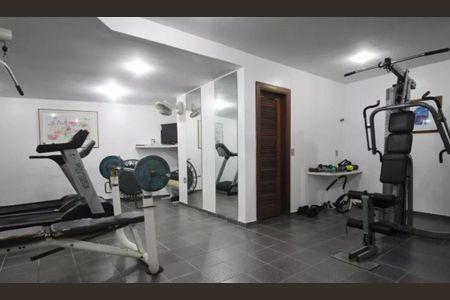 Apartamento à venda com 361m², 4 quartos e 4 vagasAcademia