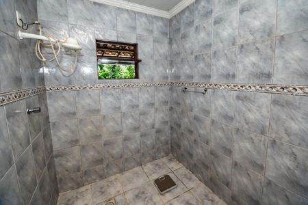 Casa à venda com 169m², 3 quartos e 4 vagasBanheiro Social