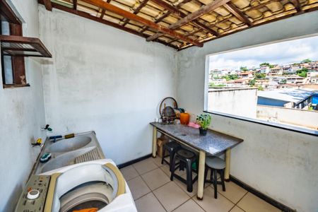 Casa à venda com 169m², 3 quartos e 4 vagasÁrea de Serviço
