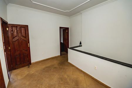 Casa à venda com 169m², 3 quartos e 4 vagasSala 2