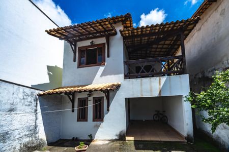 Casa à venda com 169m², 3 quartos e 4 vagasFachada