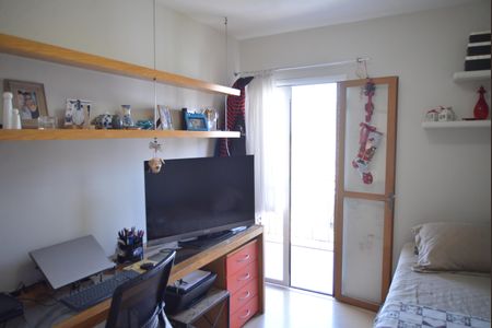Apartamento à venda com 110m², 4 quartos e 2 vagasQuarto 3