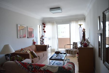 Apartamento à venda com 110m², 4 quartos e 2 vagasSala